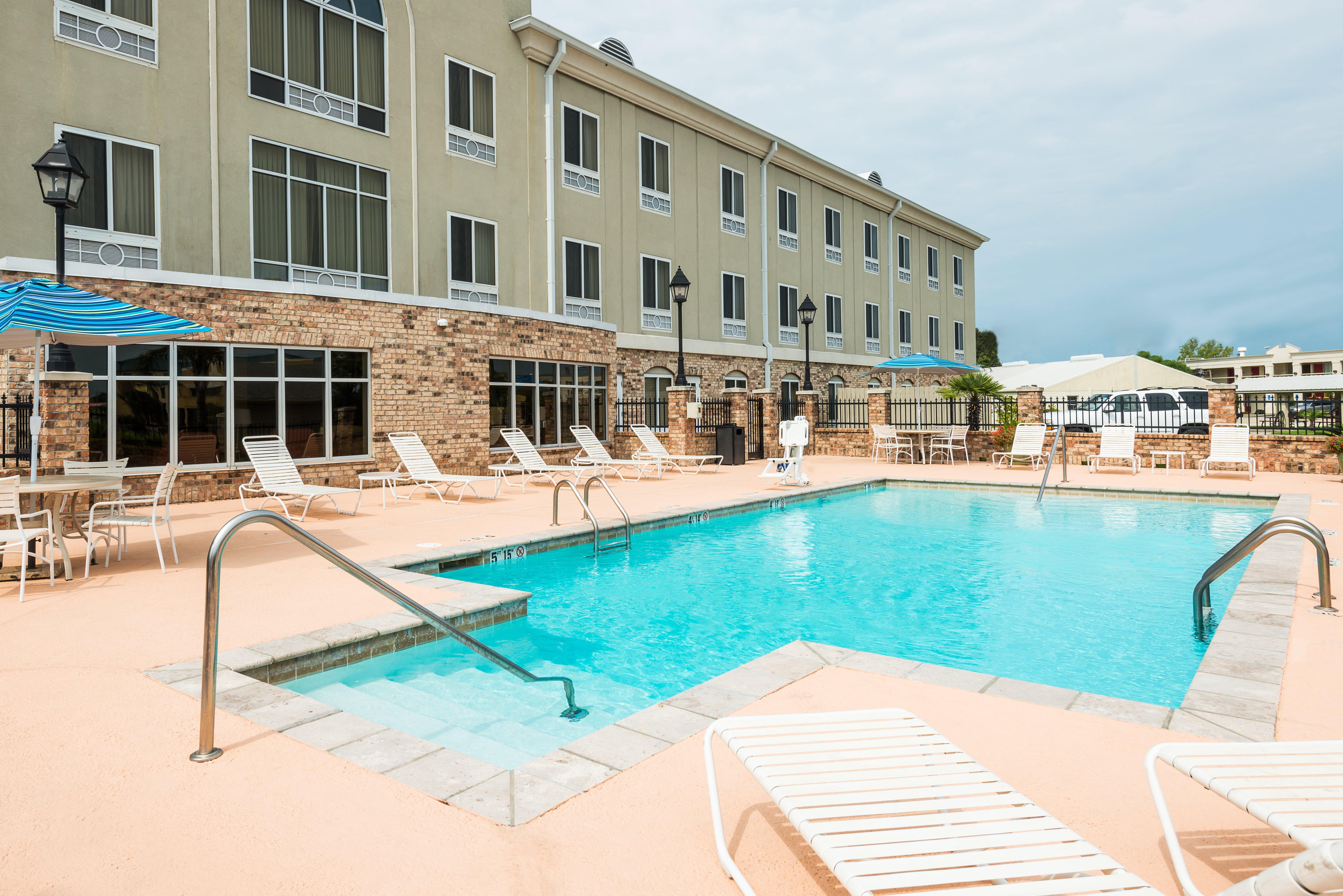Holiday Inn Express Hotel & Suites New Iberia - Avery Island By Ihg Exterior foto